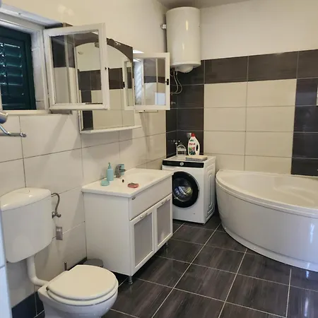 Niko Apartmán